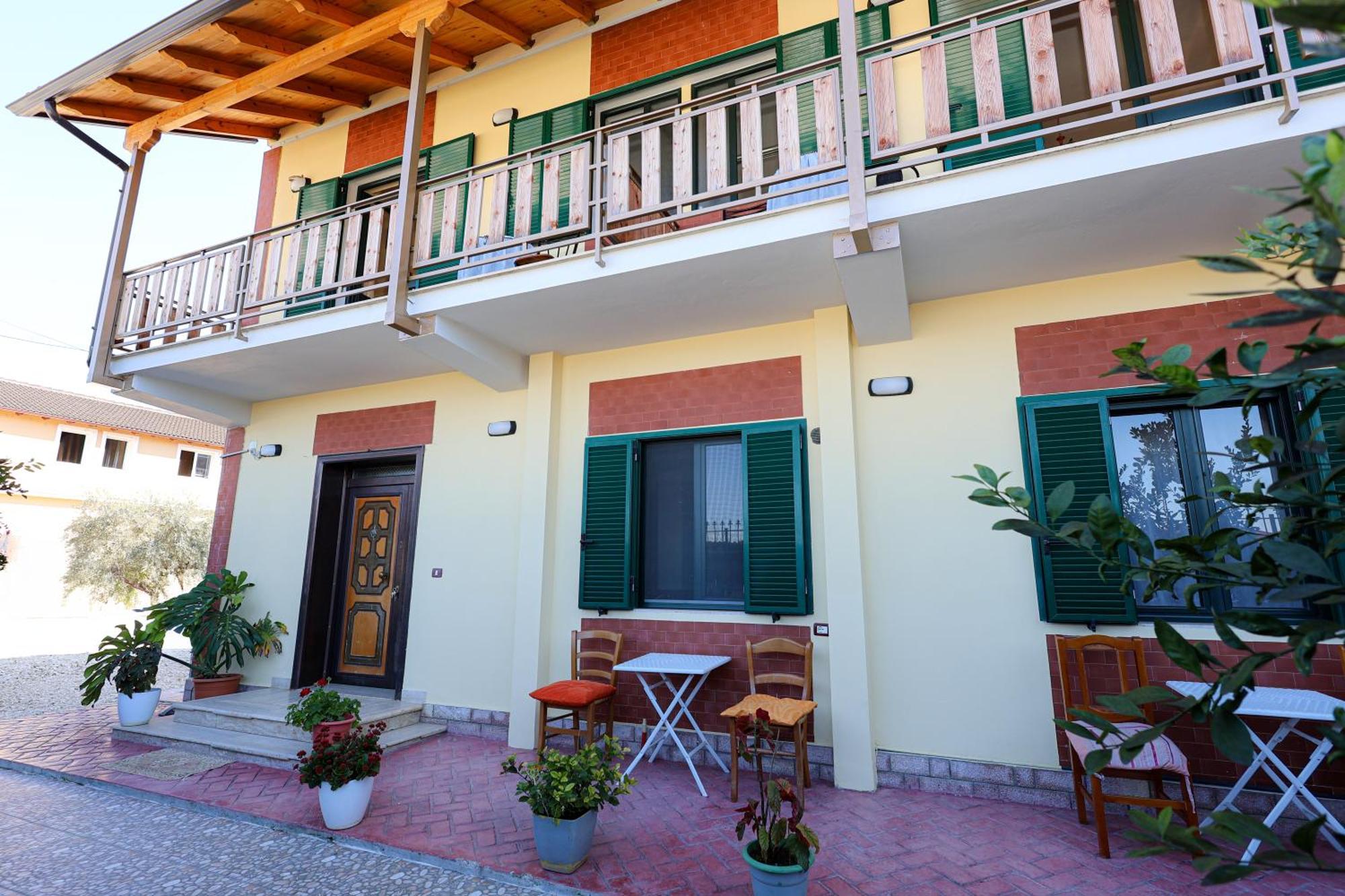 Casa La Pieve Bed and Breakfast Berat Exteriör bild